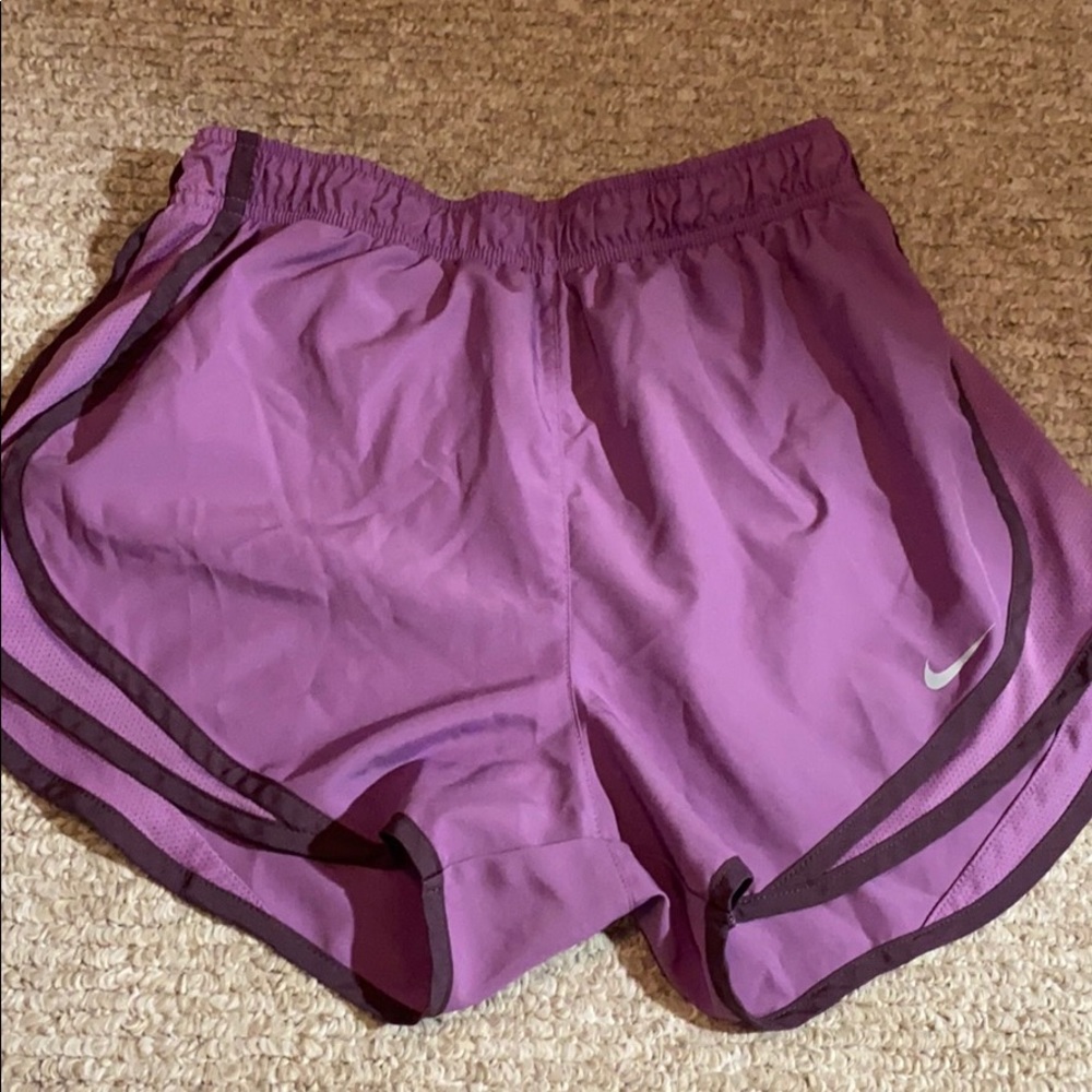 Purple Nike shorts xs
